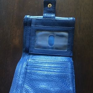 Tory Burch Bags - Tory Burch Navy Wallet Tory Burch Bags - Tory Burch Navy Wallet